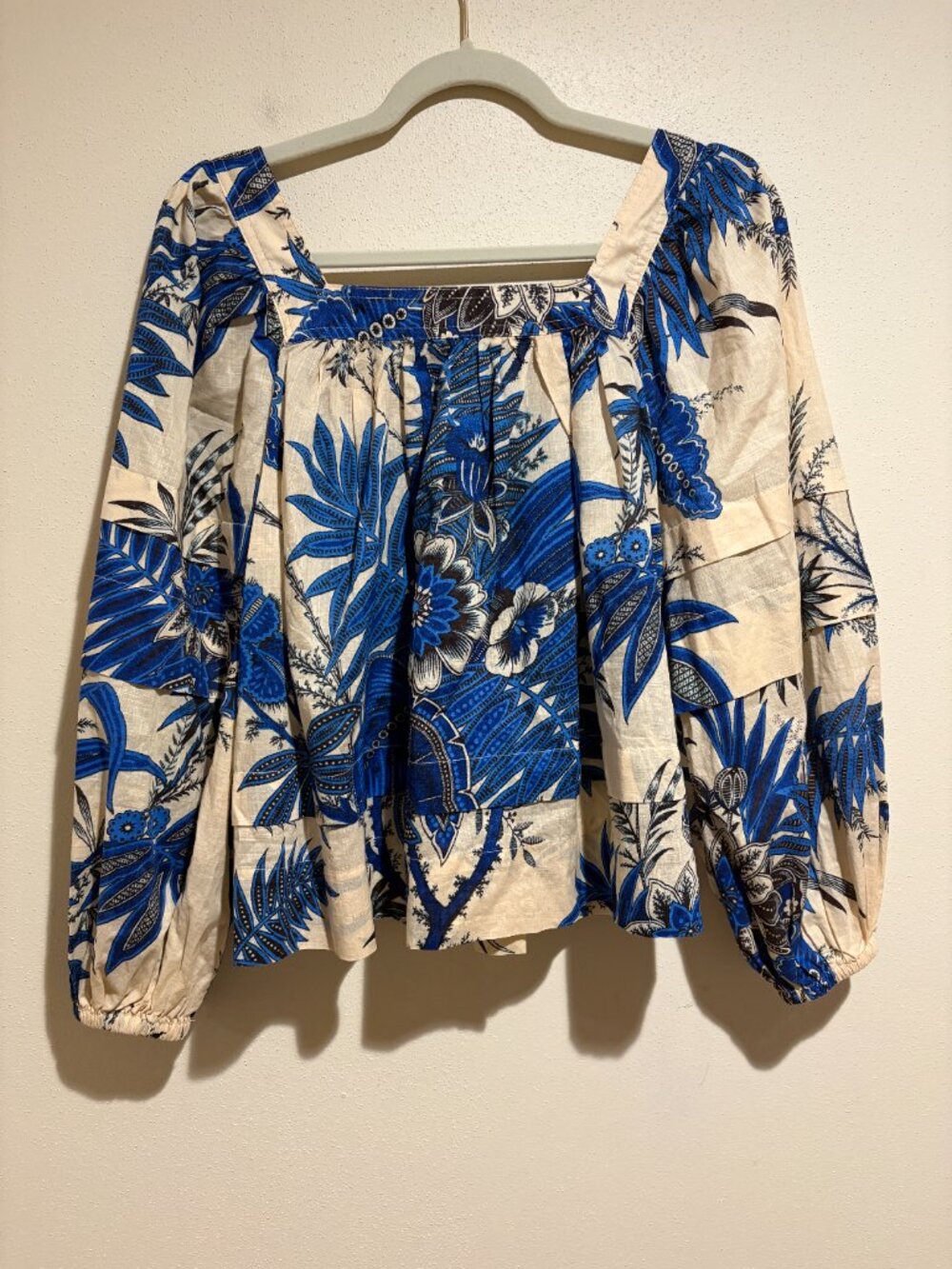 Banana Republic Petite Square-Neck Blouse Floral Tan Blue - Picture 9 of 9